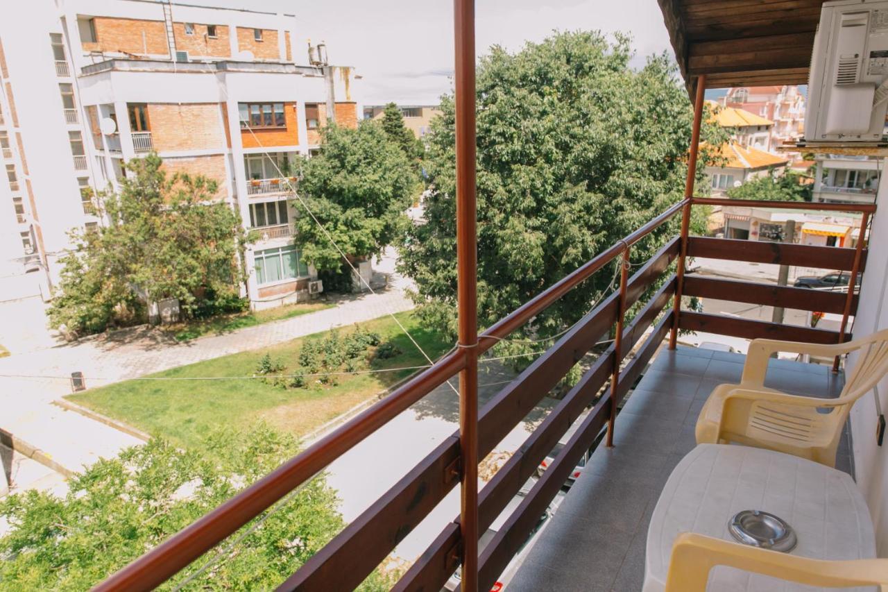 Hronos Hotel Nesebar Bagian luar foto