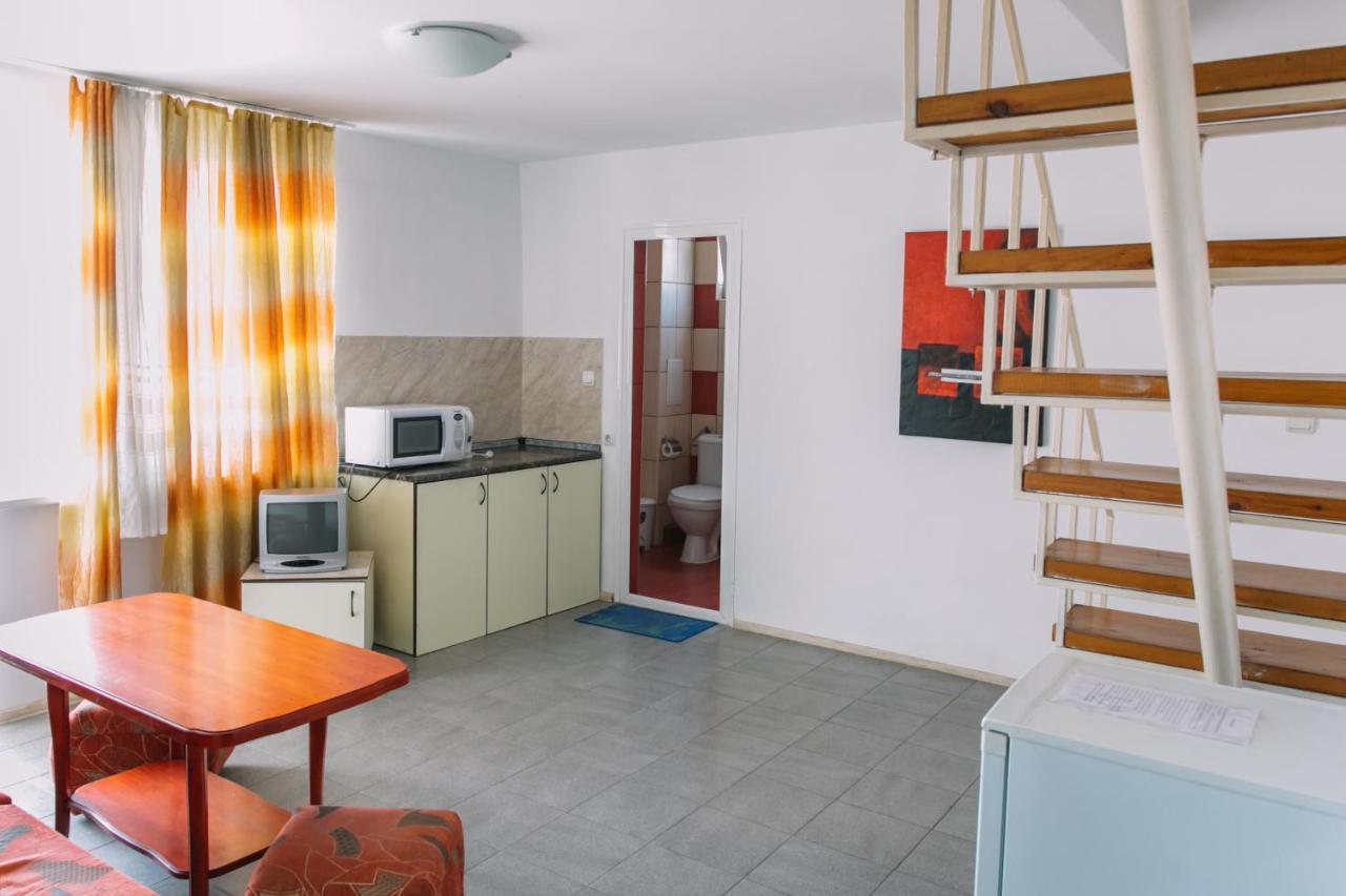 Hronos Hotel Nesebar Bagian luar foto